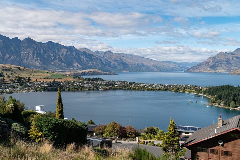 Photo of property in 7 Bolton Lane, Queenstown, 9300