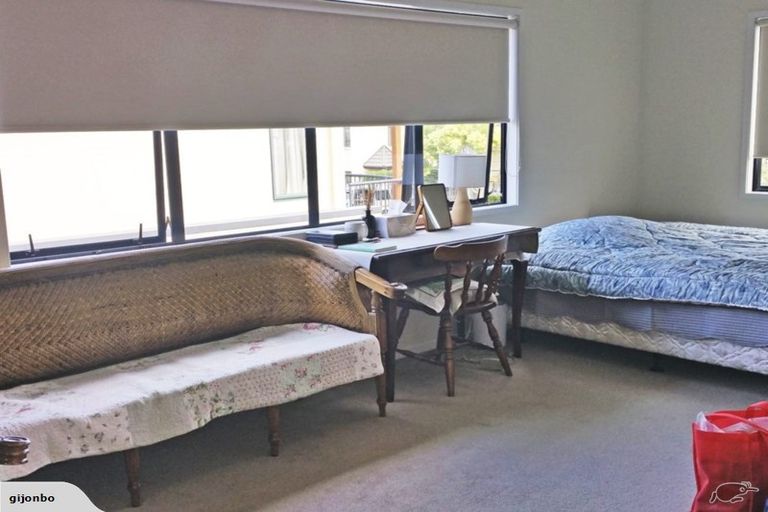 Photo of property in 88 Fields Parade, Oteha, Auckland, 0632