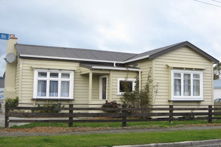 Photo of property in 39 Burns Street, Milton, 9220