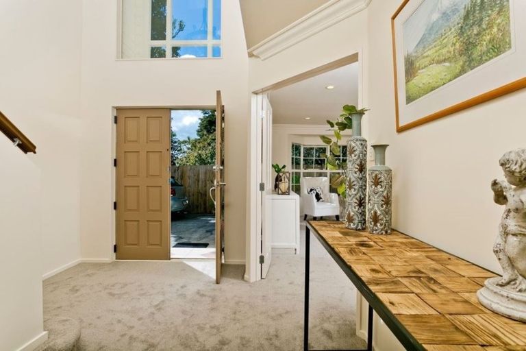 Photo of property in 9a Moore Street, Hillcrest, Auckland, 0627