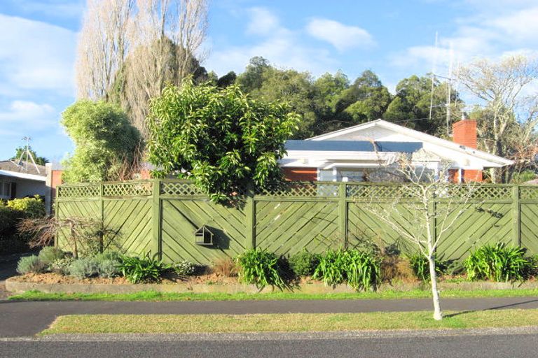 Photo of property in 51 Berkley Avenue, Hillcrest, Hamilton, 3216