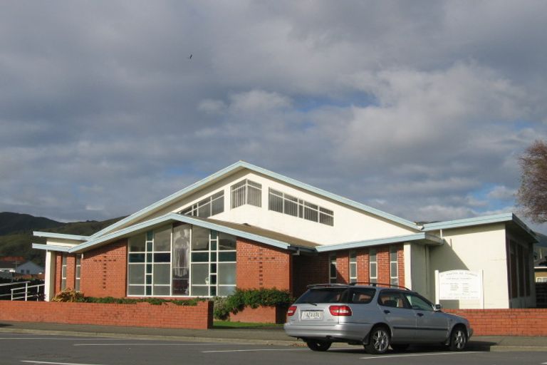 Photo of property in 6 Park Avenue, Epuni, Lower Hutt, 5011