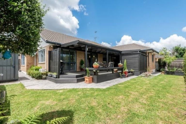 Photo of property in 201 Kilkenny Drive, East Tamaki Heights, Auckland, 2016