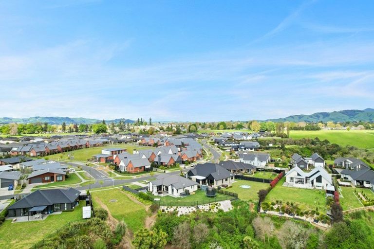 Photo of property in 49 Jarrett Terrace, Leamington, Cambridge, 3432