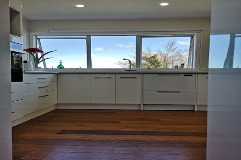 Photo of property in 24 Dominica Crescent, Grenada Village, Wellington, 6037