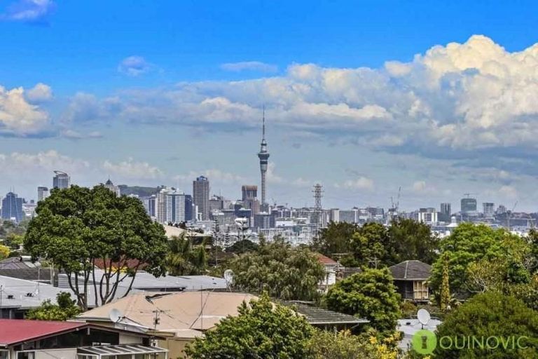 Photo of property in 3/35 Northcroft Street, Takapuna, Auckland, 0622