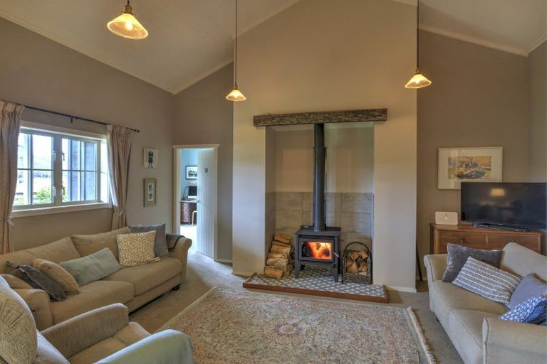 Photo of property in 112b Kent Street, Carterton, 5713