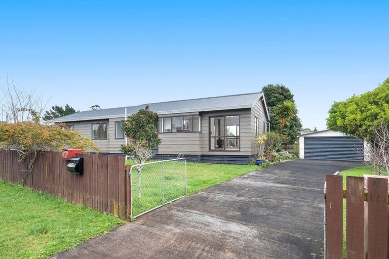 Photo of property in 20 Harbour Crest Drive, Waiuku, 2123