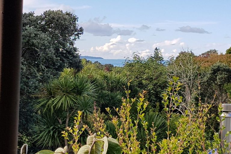 Photo of property in 41 Beulah Avenue, Rothesay Bay, Auckland, 0630