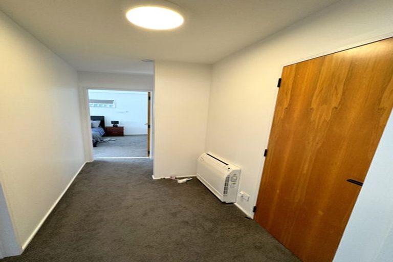 Photo of property in 1/251 Memorial Avenue, Burnside, Christchurch, 8053