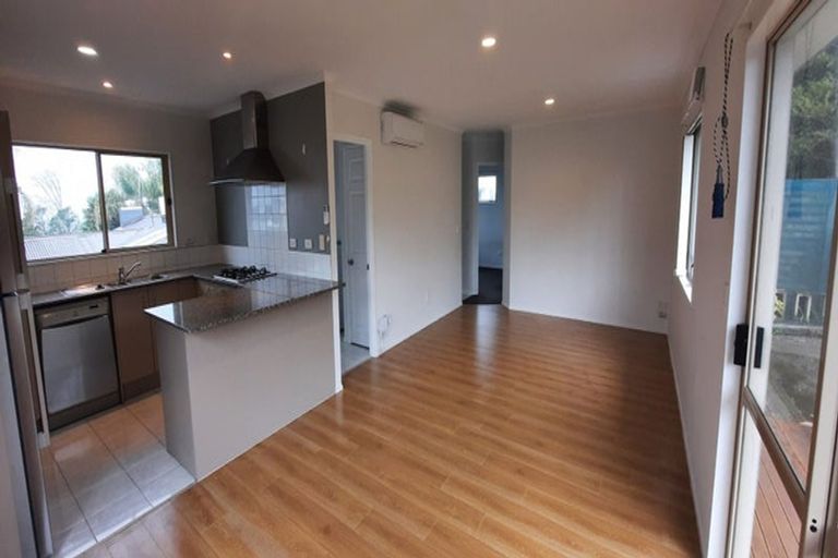 Photo of property in 2a Gallony Avenue, Massey, Auckland, 0614