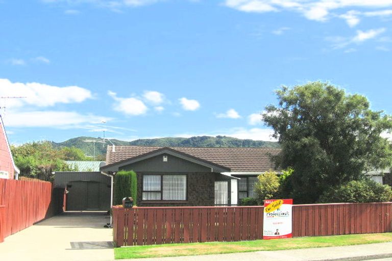 Photo of property in 1/31 Oregon Drive, Maoribank, Upper Hutt, 5018