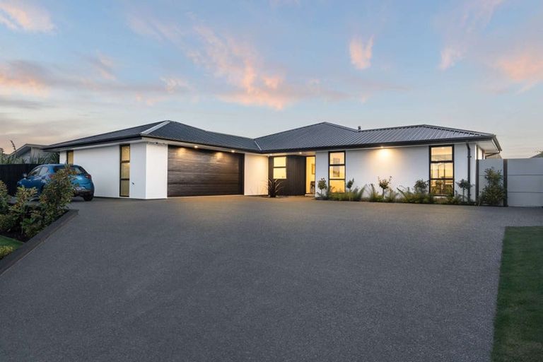 Photo of property in 54 The Esplanade, Pegasus, 7612