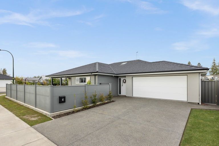 Photo of property in 4 Arrow Place, Te Awa, Napier, 4110