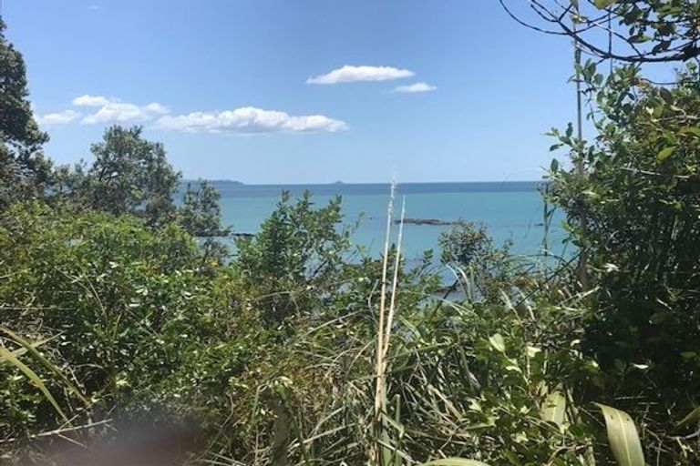 Photo of property in 201 Howard Road, Orere Point, 2585