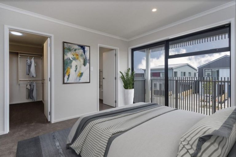 Photo of property in 21 Wai Place, One Tree Point, 0118