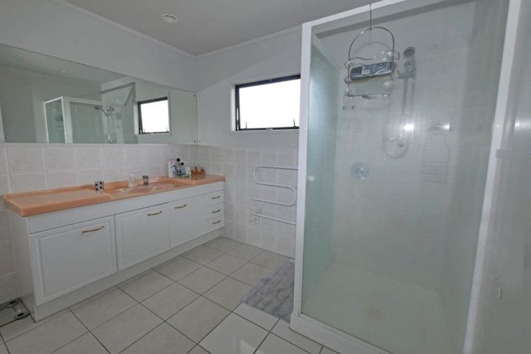 Photo of property in 2 Kotuku Street, Maunu, Whangarei, 0110