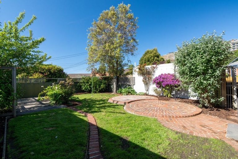 Photo of property in 271 Macandrew Road, Forbury, Dunedin, 9012