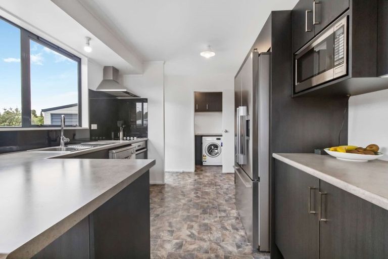 Photo of property in 5 Myrlene Place, Nawton, Hamilton, 3200