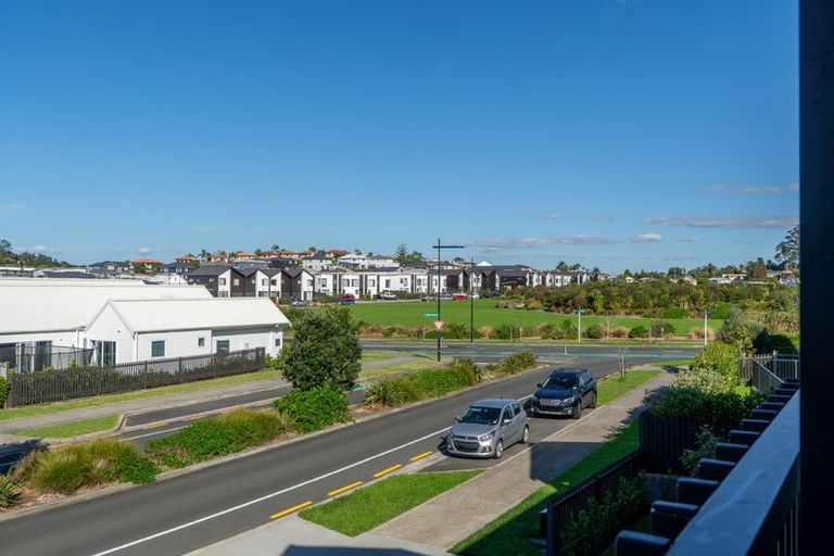 Photo of property in 40a Kukuwai Avenue, Red Beach, 0932