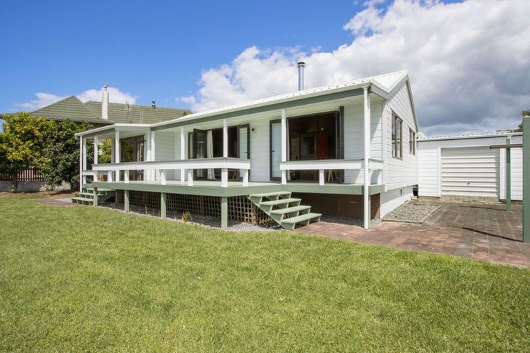 Photo of property in 59 Links View Drive, Omokoroa, 3114