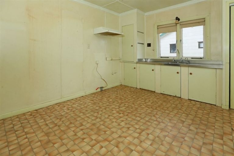 Photo of property in 147 Bruce Mclaren Road, Henderson, Auckland, 0612