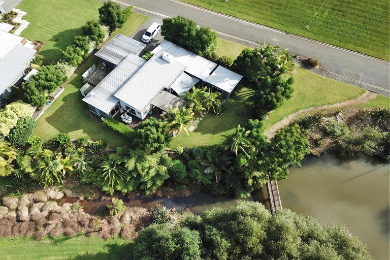 Photo of property in 5 Mandeno Drive, Kerikeri, 0230