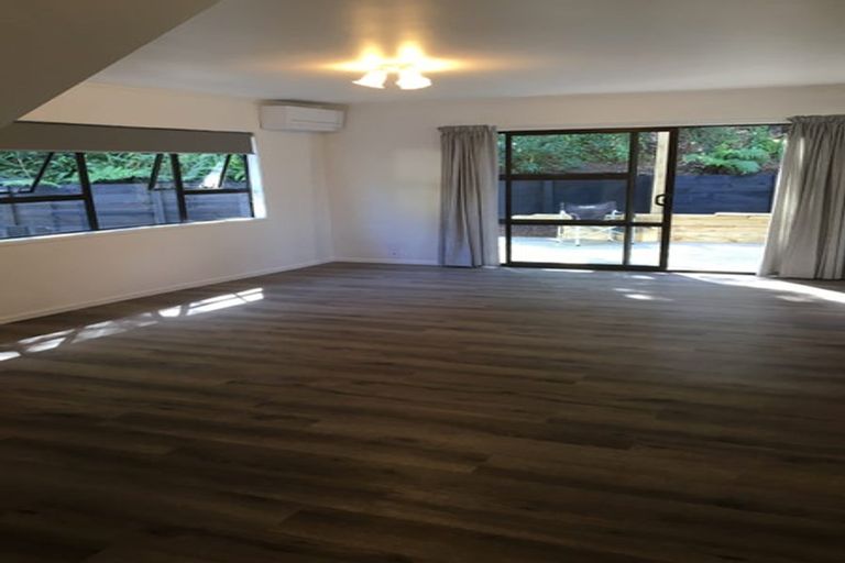 Photo of property in 2/128 Manuka Road, Bayview, Auckland, 0629