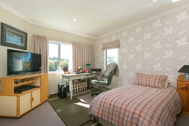 Photo of property in 44a Ainslee Street, Highlands Park, New Plymouth, 4312