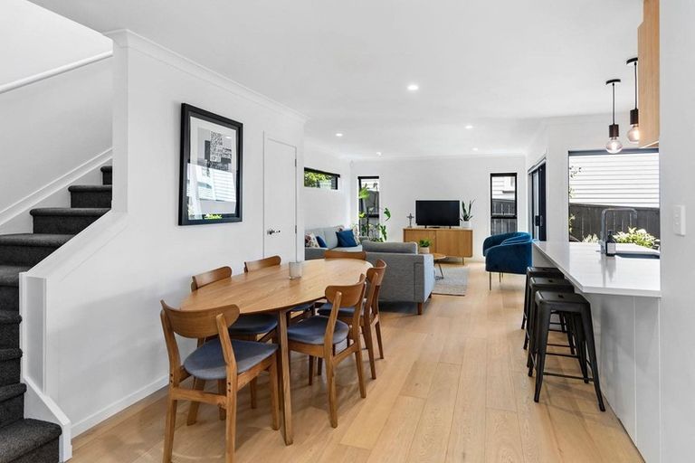 Photo of property in 125b Point Chevalier Road, Point Chevalier, Auckland, 1022