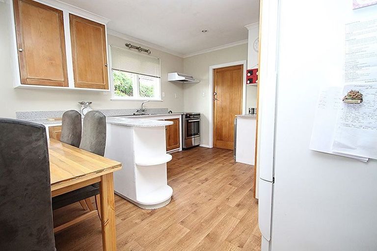 Photo of property in 9 Mappleton Avenue, Burnside, Christchurch, 8053