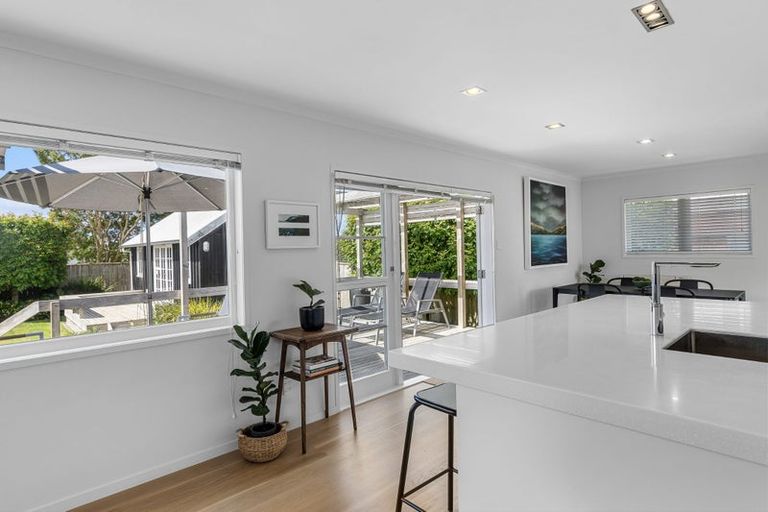 Photo of property in 32 Hinewa Road, Otumoetai, Tauranga, 3110