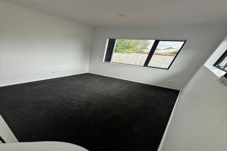 Photo of property in 16 Christmas Road, Manurewa, Auckland, 2102