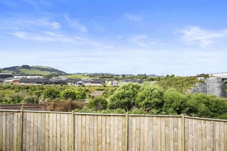 Photo of property in 19 Gibboney Place, Pokeno, 2402