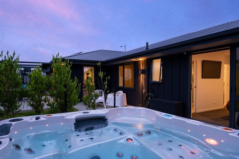 Photo of property in 62 Prestons Park Drive, Marshland, Christchurch, 8083