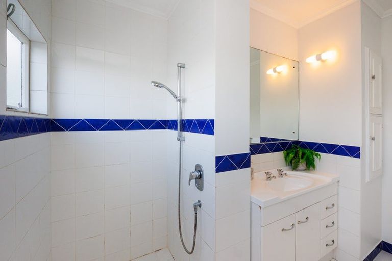 Photo of property in 19 Sheffield Street, Awapuni, Palmerston North, 4412