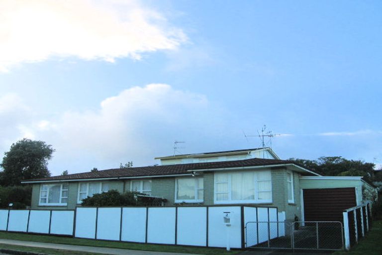 Photo of property in 2 Anthony Grove, Paraparaumu Beach, Paraparaumu, 5032