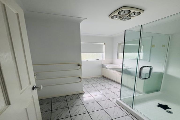 Photo of property in 111 Wheturangi Road, Greenlane, Auckland, 1051