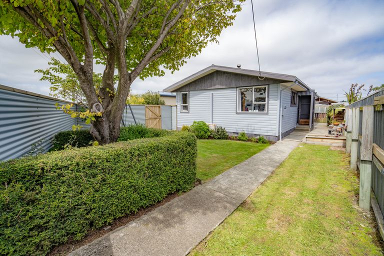 Photo of property in 100 Scott Street, Strathern, Invercargill, 9812