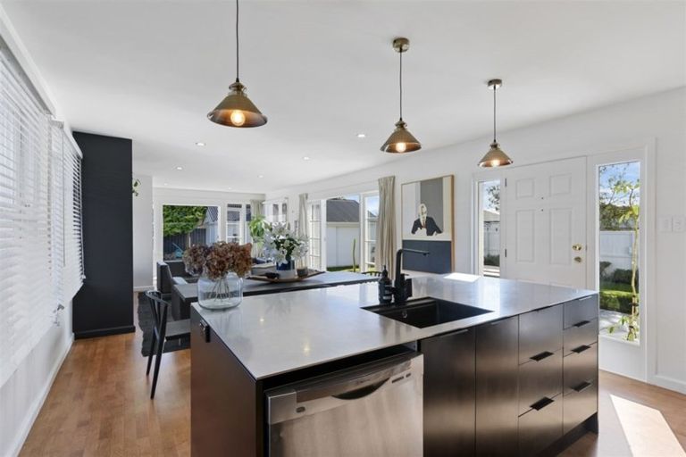 Photo of property in 141 Packe Street, Edgeware, Christchurch, 8013