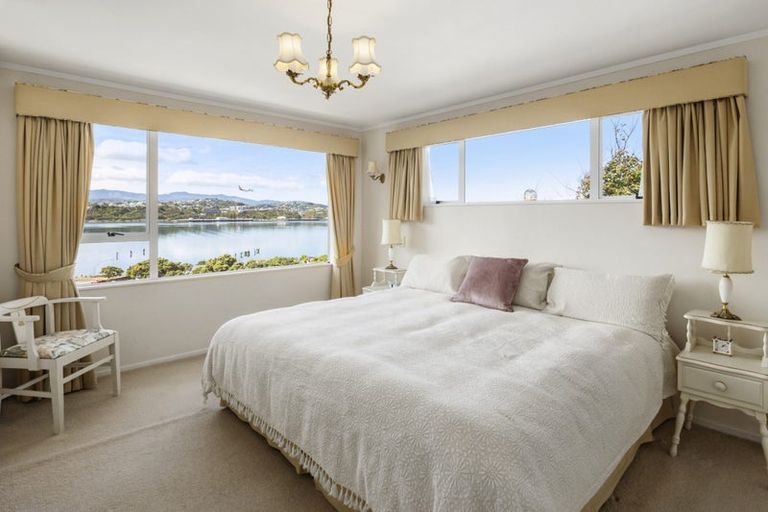 Photo of property in 4/378 Evans Bay Parade, Hataitai, Wellington, 6021