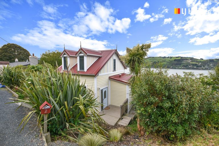 Photo of property in 2 Waireka Street, Ravensbourne, Dunedin, 9022