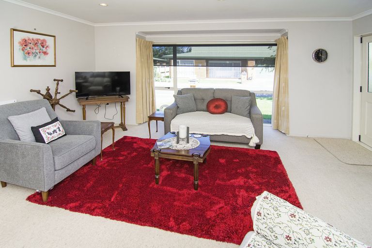 Photo of property in Holdsworth Villas, 59/2 William Donald Drive, Solway, Masterton, 5810