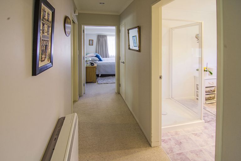 Photo of property in Holdsworth Villas, 59/2 William Donald Drive, Solway, Masterton, 5810