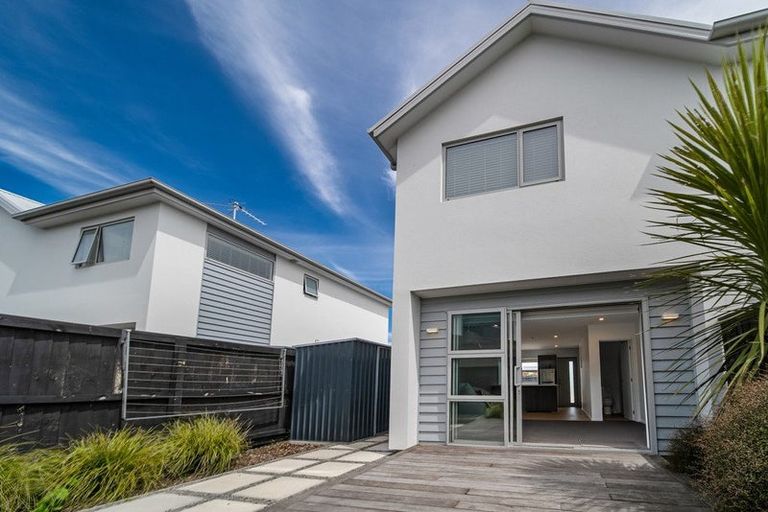 Photo of property in 5/111 Osborne Street, Waltham, Christchurch, 8011