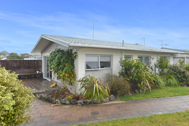 Photo of property in 2/81 Old Onerahi Road, Onerahi, Whangarei, 0110