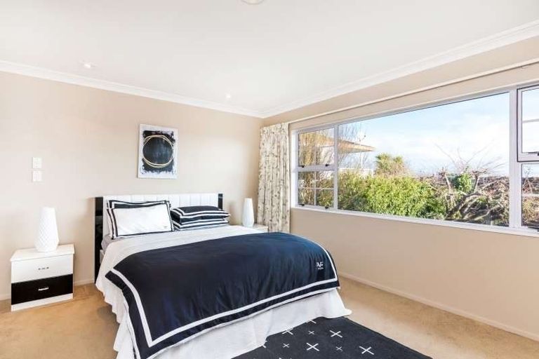 Photo of property in 95 Shepherd Road, Waipahihi, Taupo, 3330