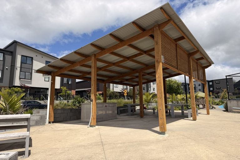 Photo of property in 77 Selo Street, Glen Eden, Auckland, 0602