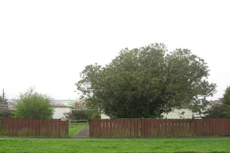 Photo of property in 34 Parris Street, Waitara, 4320