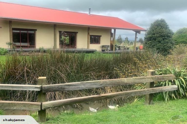 Photo of property in 57 Mchardie Road, Bulls, 4894